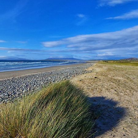 Louisburgh Cottages Экстерьер фото