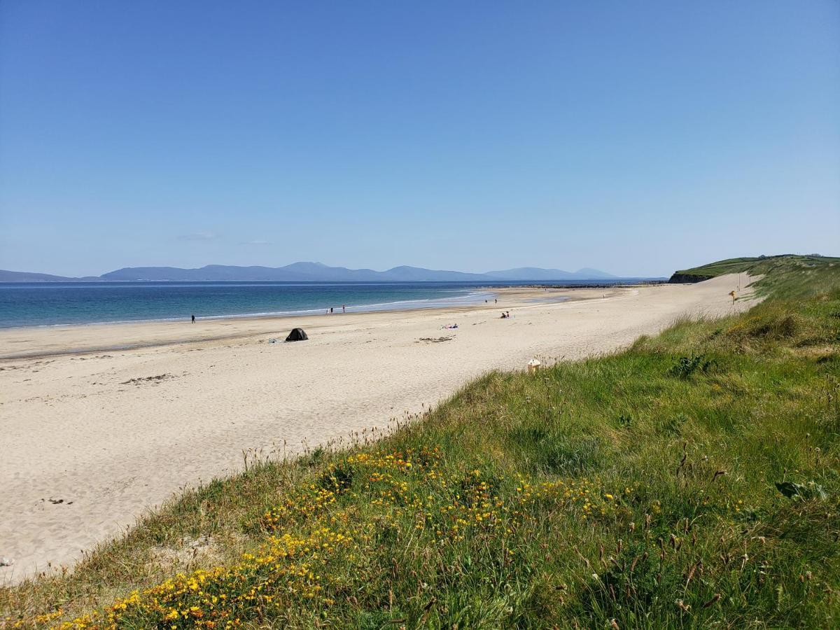 Louisburgh Cottages Экстерьер фото