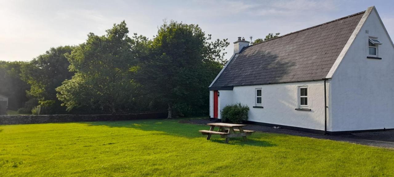 Louisburgh Cottages Экстерьер фото