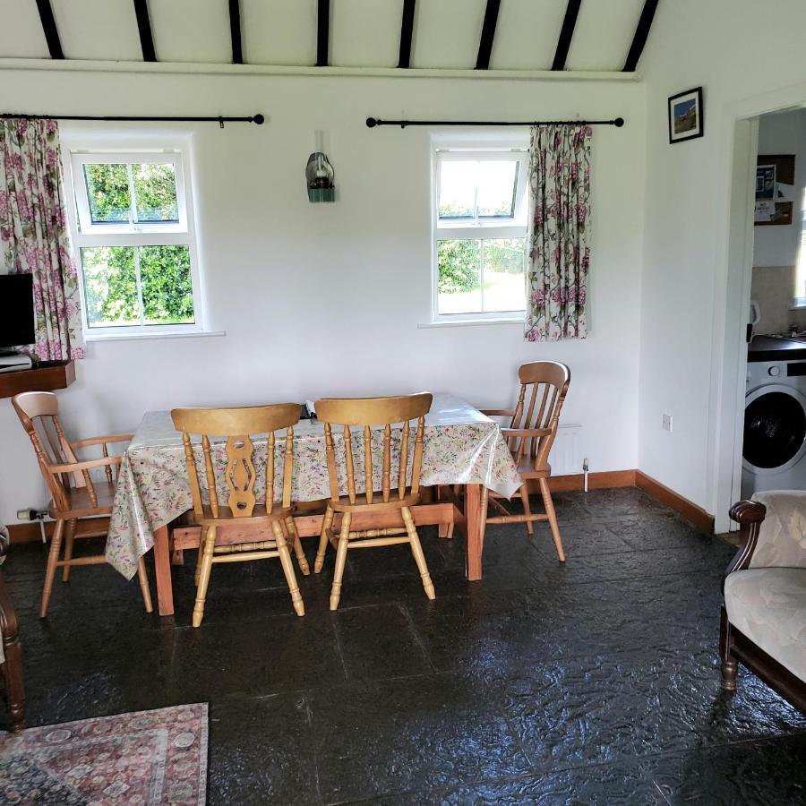 Louisburgh Cottages Экстерьер фото