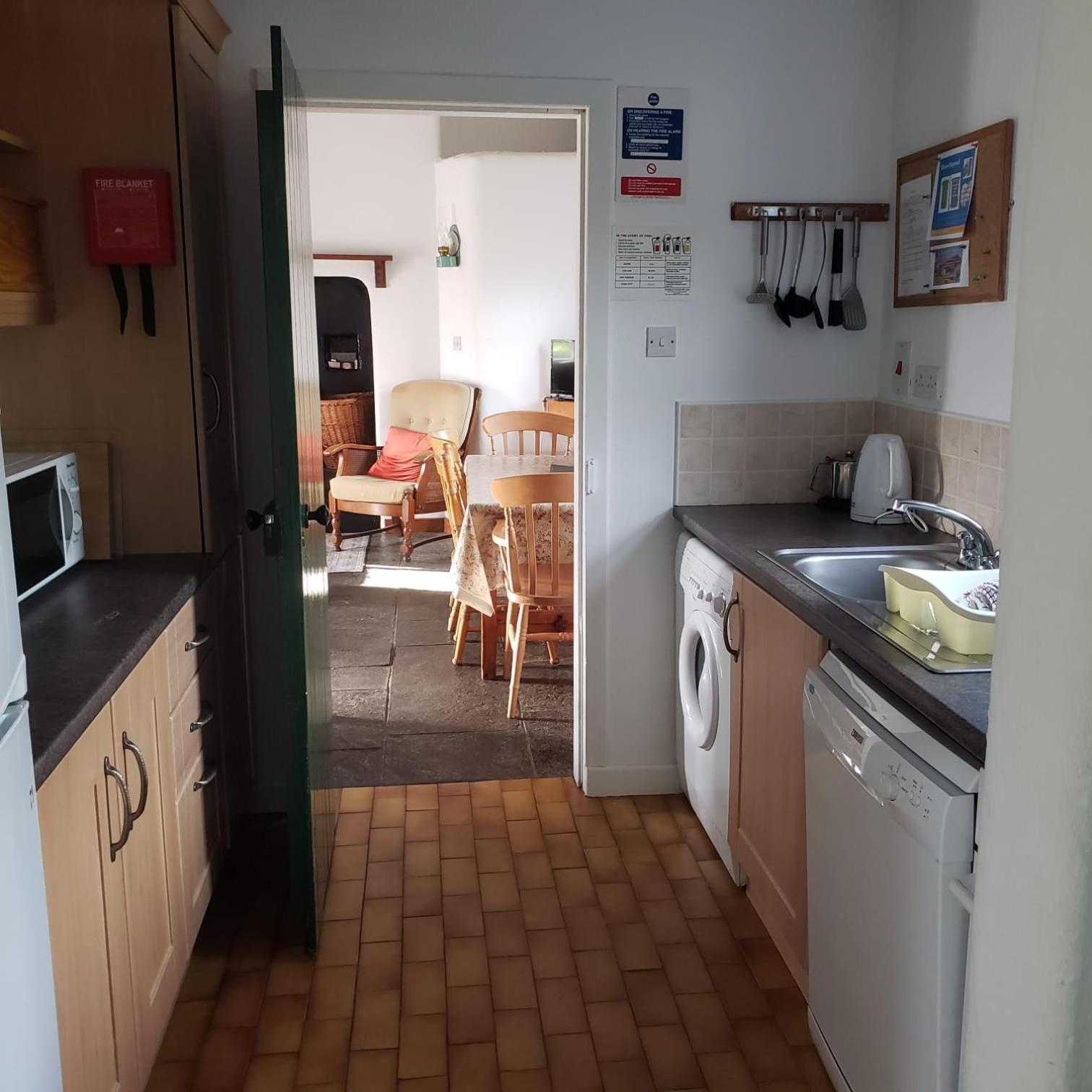 Louisburgh Cottages Экстерьер фото
