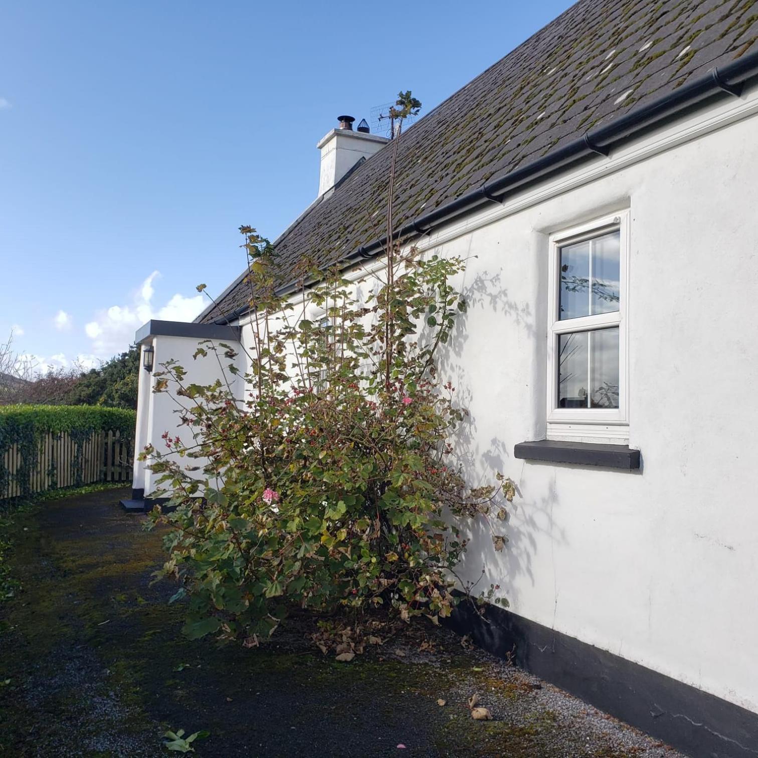 Louisburgh Cottages Экстерьер фото