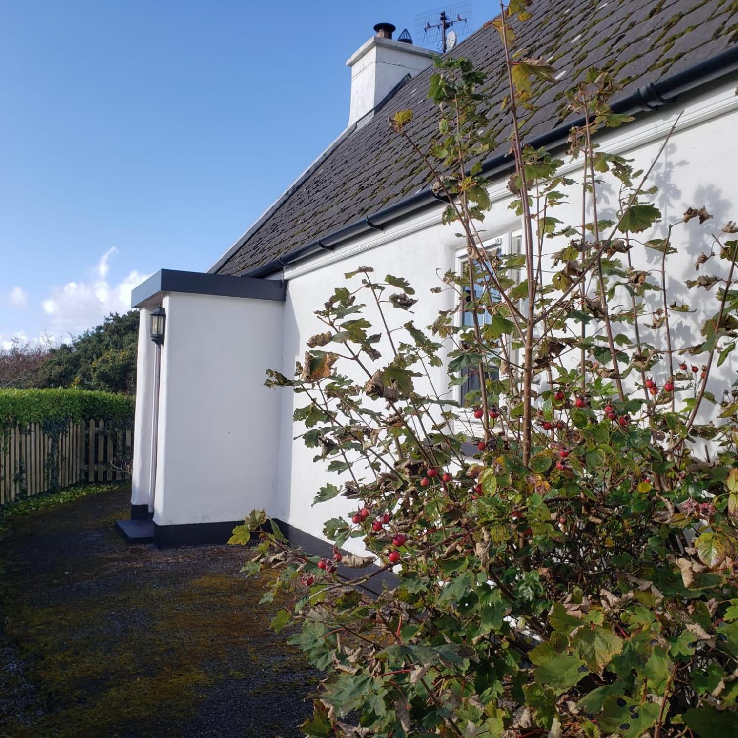 Louisburgh Cottages Экстерьер фото